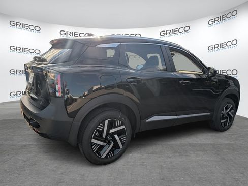 New 2026 Nissan Kicks SV w/ Cold Weather Package FWD image 7