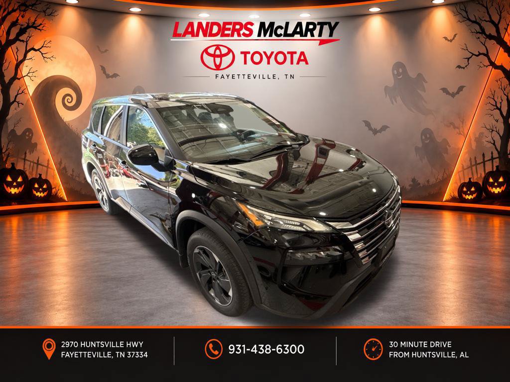 Used 2024 Nissan Rogue SV FWD image 3