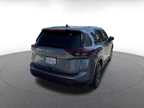 Used 2025 Nissan Rogue SV FWD image 14
