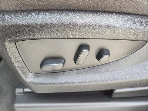 Used 2018 Chevrolet Silverado 1500 LT w/ All Star Edition image 15