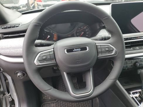 New 2024 Jeep Compass Latitude w/ Convenience Group image 11