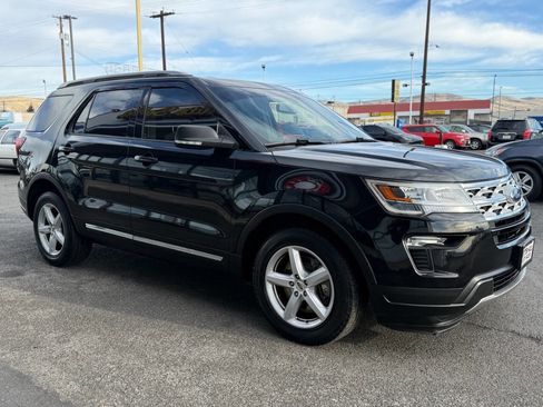 Used 2019 Ford Explorer XLT w/ Equipment Group 201A image 2