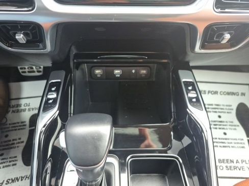 Used 2022 Kia Sorento SX Prestige w/ Rust Color Package image 14