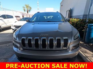 Used 2014 Jeep Cherokee Latitude video 2