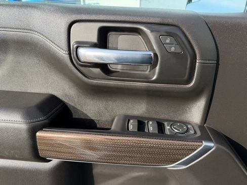 Used 2021 Chevrolet Silverado 1500 LT image 20