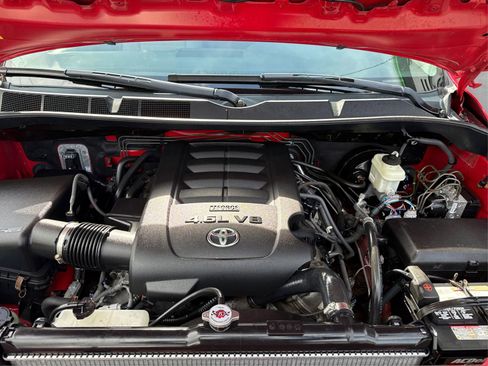 Used 2011 Toyota Tundra 4x4 Double Cab w/ TRD Off-Road Pkg image 10
