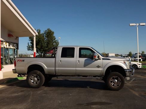 Used 2012 Ford F250 Lariat w/ Lariat Ultimate Pkg AWD/4WD image 4