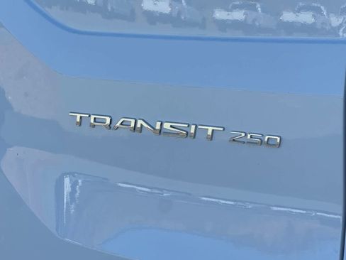 New 2025 Ford Transit 250 148 Medium Roof image 7