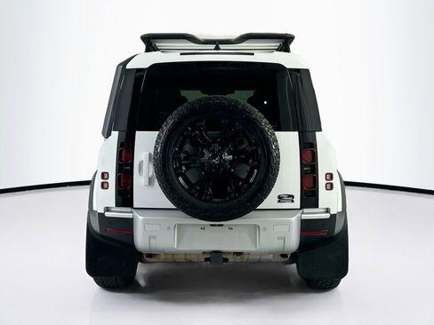 Used 2023 Land Rover Defender 110 S AWD/4WD image 6