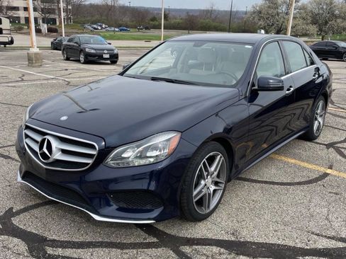 Used 2014 Mercedes-Benz E 350 4MATIC Sedan image 6