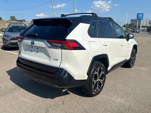 Used 2021 Toyota RAV4 XSE AWD/4WD image 9
