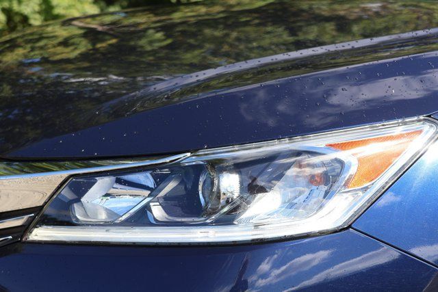Used 2016 Honda Accord Sport image 10