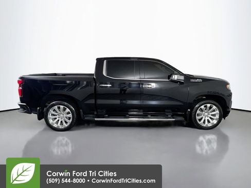 Used 2022 Chevrolet Silverado 1500 High Country w/ Technology Package image 18
