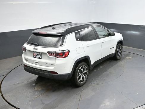 Used 2026 Jeep Compass Limited AWD/4WD image 42