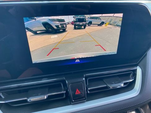 Used 2024 Chevrolet TrailBlazer LT w/ Driver Confidence Package image 33