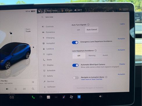 Used 2022 Tesla Model Y Long Range AWD/4WD image 32