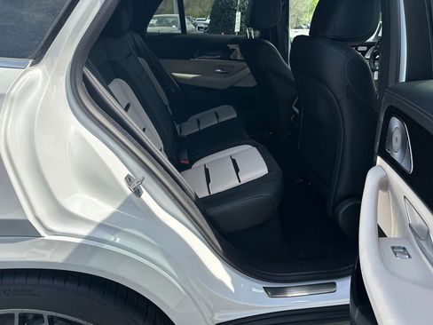 New 2026 Mercedes-Benz GLE 63 AMG S image 17