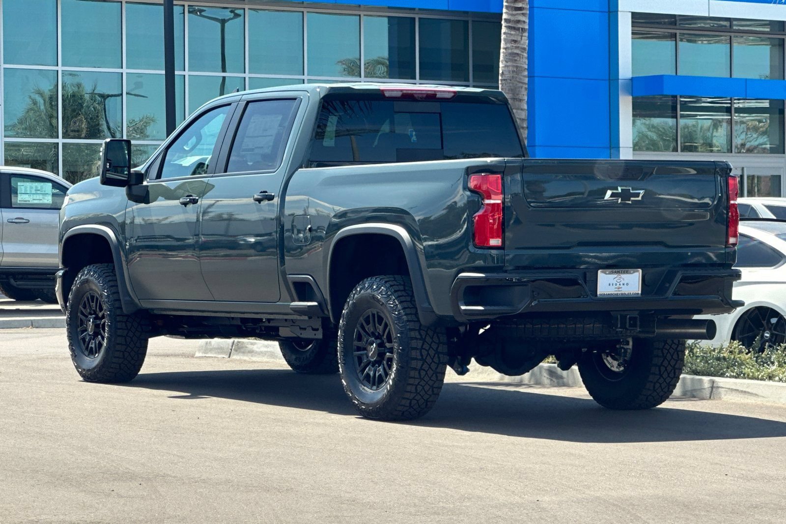 New 2026 Chevrolet Silverado 2500 ZR2 w/ LPO, Dark Essentials Package AWD/4WD image 6