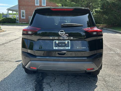 Used 2023 Nissan Rogue SV AWD/4WD image 5