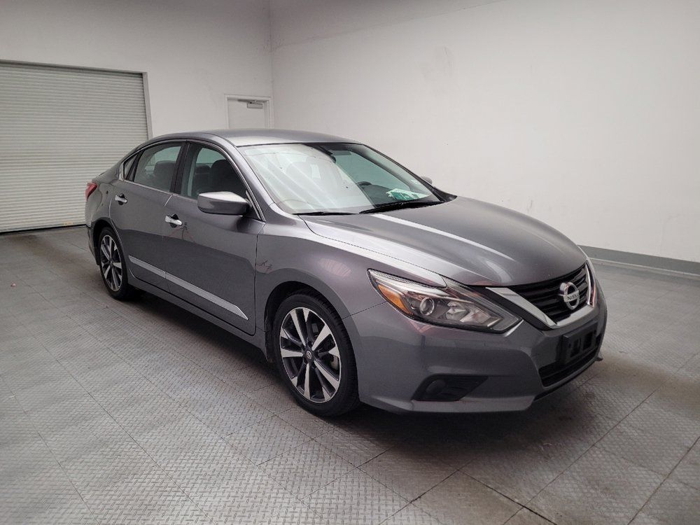 Used 2016 Nissan Altima 2.5 SR FWD image 13