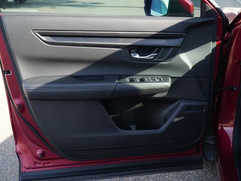 Used 2024 Honda CR-V LX image 13