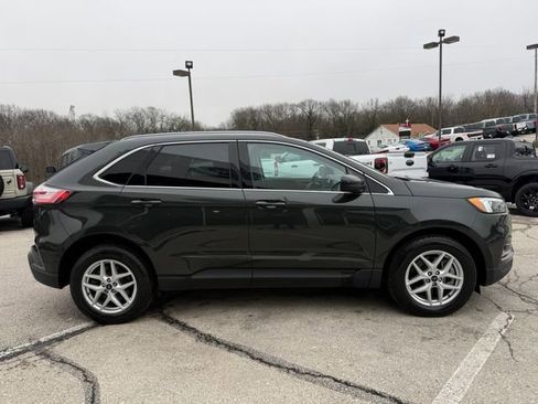 Used 2022 Ford Edge SEL w/ Convenience Package image 4