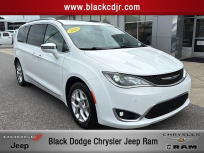 Used 2020 Chrysler Pacifica Limited w/ Advanced Safetytec Group
