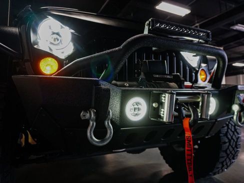 Used 2012 Jeep Wrangler Unlimited Sahara w/ Connectivity Group image 77