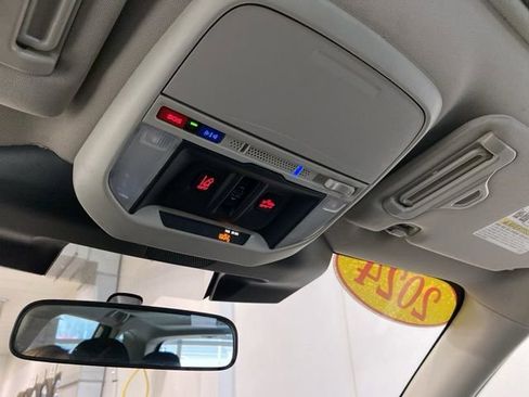 Used 2024 Subaru Forester Premium image 22