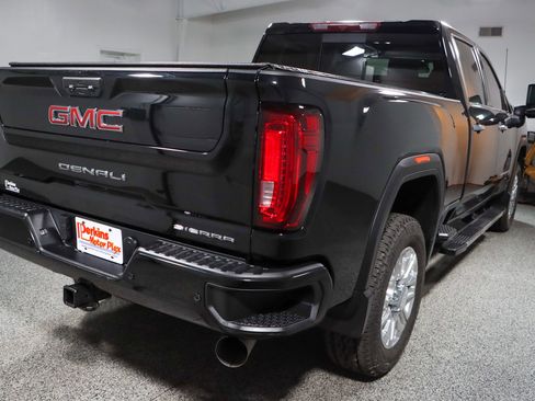 Used 2023 GMC Sierra 2500 Denali image 7