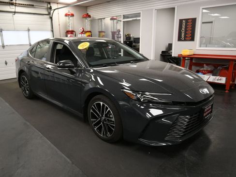 Certified 2025 Toyota Camry XLE FWD image 2