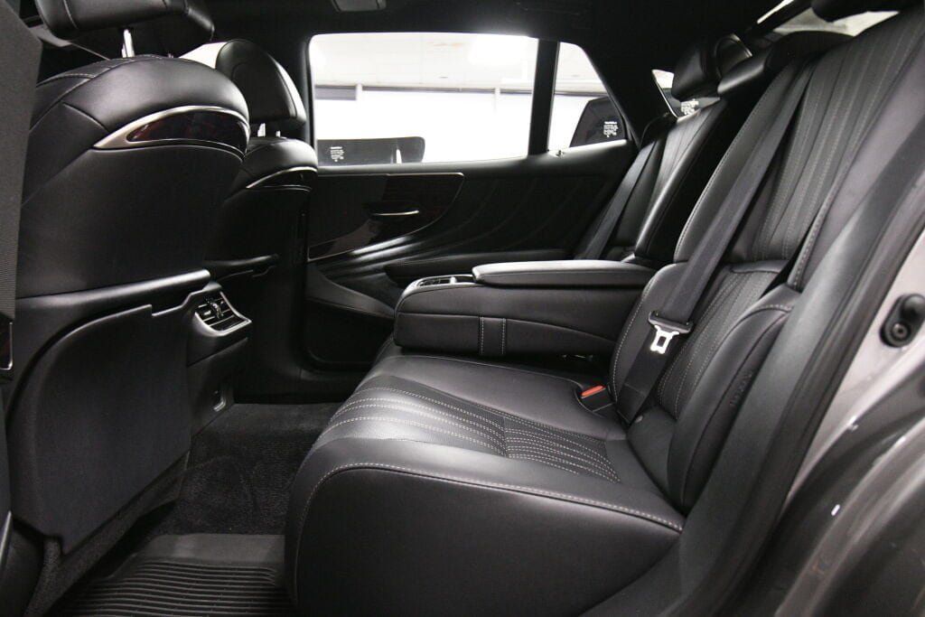 Used 2023 Lexus LS 500 AWD image 22
