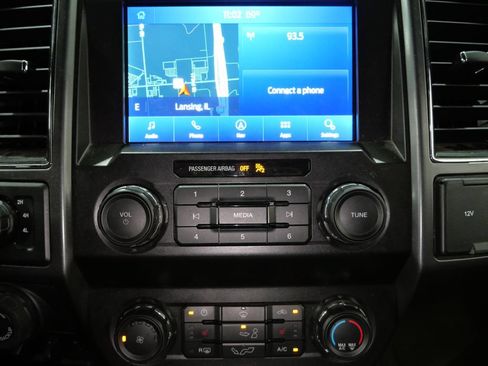 Used 2020 Ford F150 XLT w/ Equipment Group 302A Luxury AWD/4WD image 19