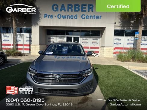 Used 2023 Volkswagen Jetta SE w/ Panoramic Sunroof Package FWD image 1