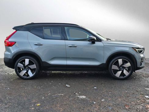 Certified 2024 Volvo XC40 Recharge Plus w/ Protection Package Premier image 8