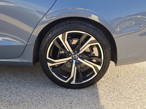 Used 2024 Volvo S60 B5 Core w/ Climate Package image 15