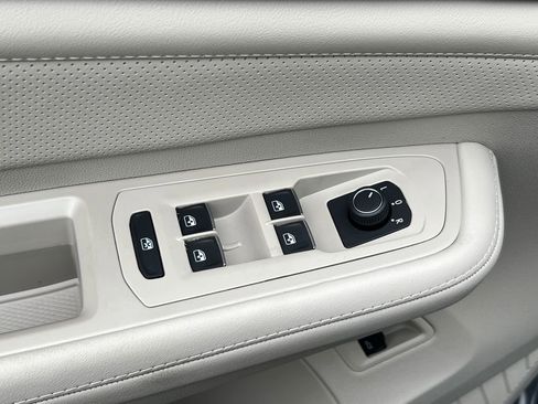 New 2026 Volkswagen Atlas SE image 30