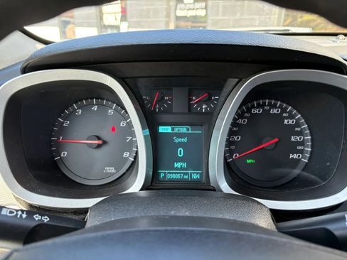 Used 2016 Chevrolet Equinox LS image 25