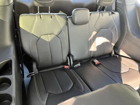 New 2026 Chrysler Pacifica Select w/ S Appearance Package image 21