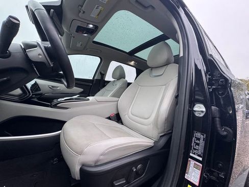 Used 2022 Hyundai Tucson Limited image 12