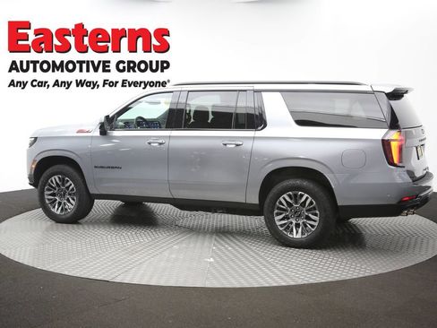 Used 2025 Chevrolet Suburban Z71 AWD/4WD image 66