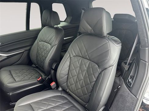 New 2026 BMW X7 xDrive40i w/ M Sport Package image 13