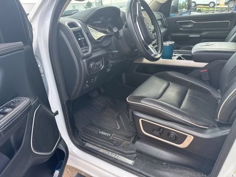 Used 2021 RAM 1500 Laramie RWD image 3