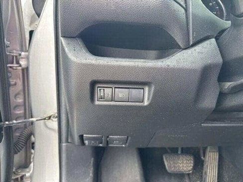 Used 2019 Toyota RAV4 LE image 24