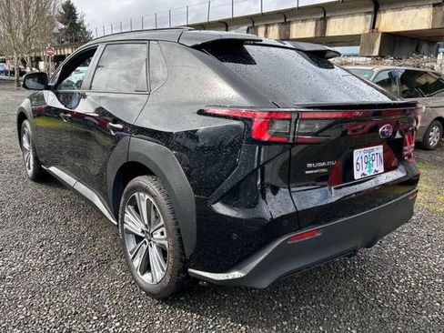 Used 2023 Subaru Solterra AWD image 4