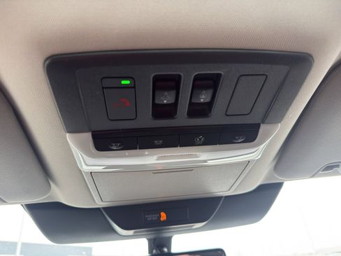 New 2026 Nissan Pathfinder SL image 23