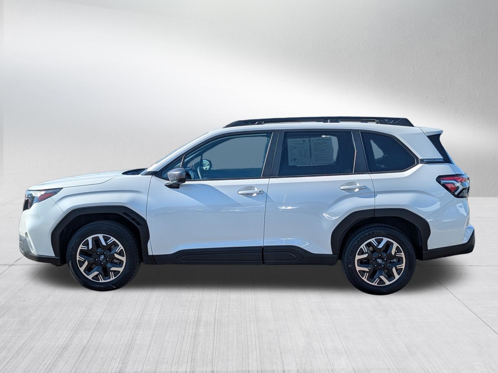 Certified 2025 Subaru Forester Premium AWD/4WD image 4