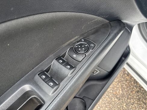 Used 2020 Ford Fusion SE FWD image 14
