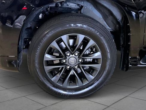 Used 2021 Lexus GX 460 Premium w/ Premium Package image 11