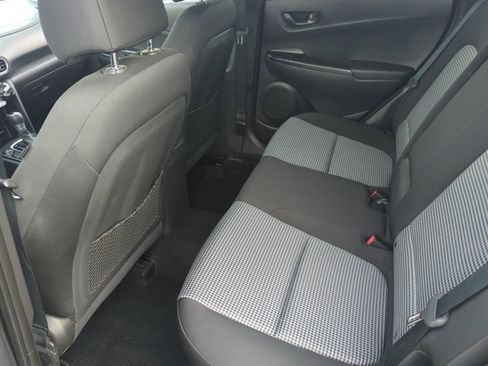 Used 2020 Hyundai Kona SE image 17